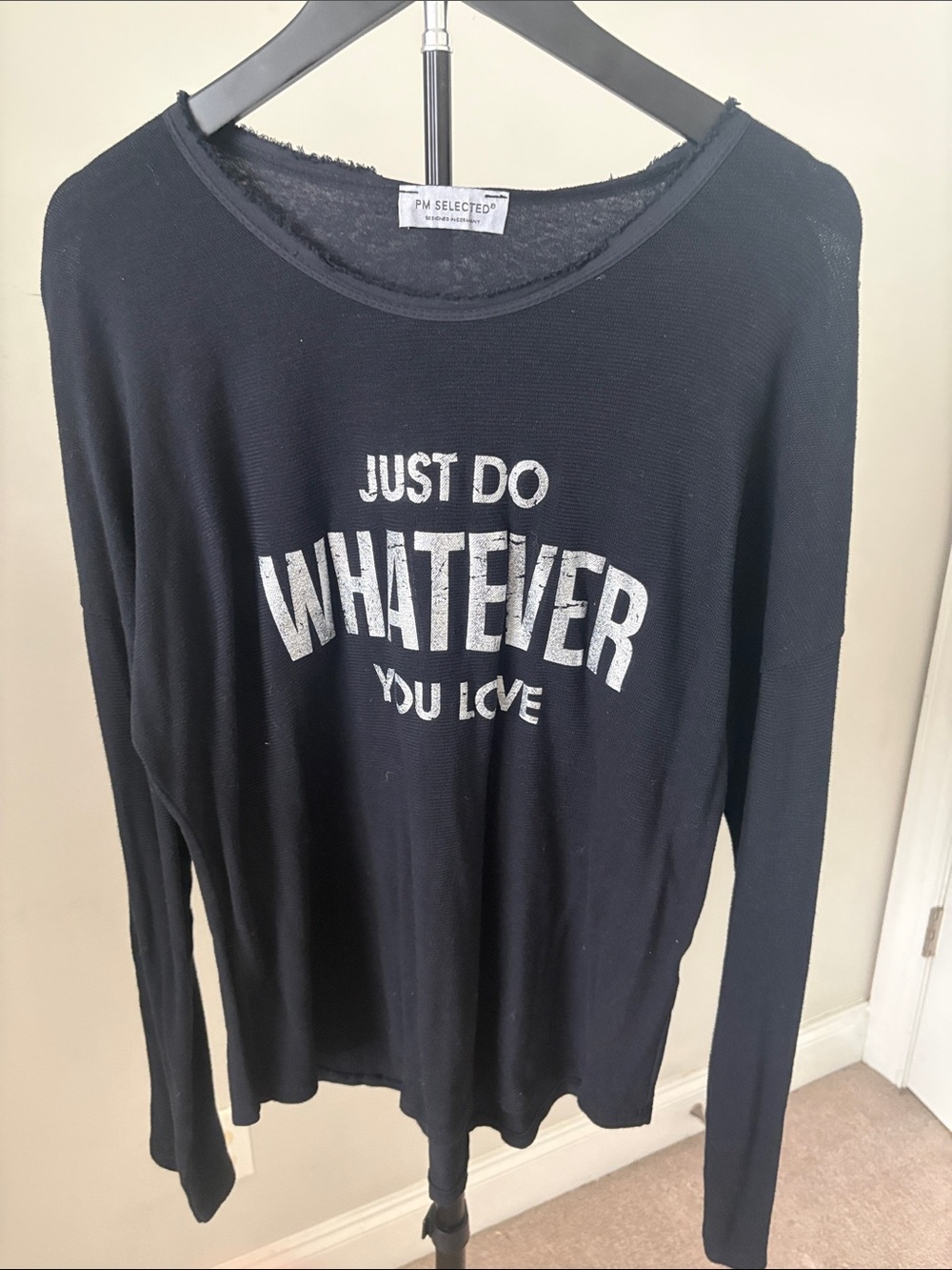 Women’s Black / Silver Graphic Long Sleeve 
T Shirt